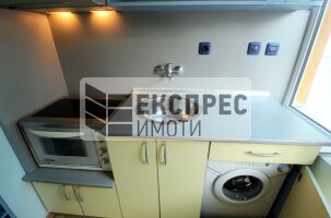 Обзаведен Едностаен апартамент, Генералите