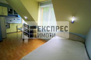 Обзаведен Едностаен апартамент, Генералите