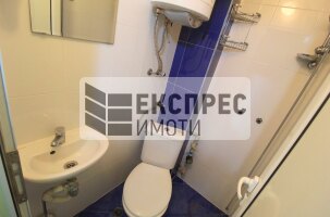 Обзаведен Едностаен апартамент, Генералите