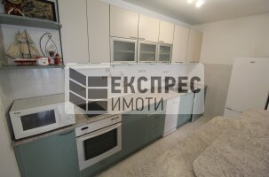 Обзавeден Двустаен апартамент, Окръжна болница