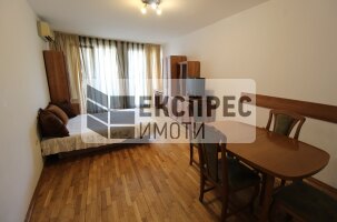 Обзавeден Двустаен апартамент, Окръжна болница