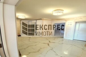 Furnished 2 bedroom apartment, Center