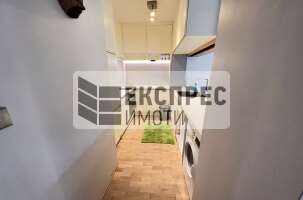 Обзаведен, Тристаен апартамент, Окръжна болница