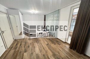 Обзаведен, Двустаен апартамент, Окръжна болница
