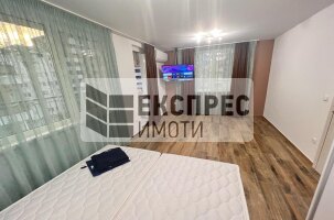 Обзаведен, Двустаен апартамент, Окръжна болница