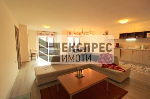 Luxurious, Furnished 3 bedroom apartment, Center