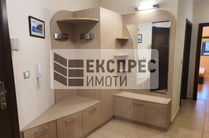 Обзавeден Тристаен апартамент, Лятно кино Тракия