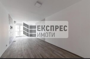 до ключ Двустаен апартамент, Окръжна болница