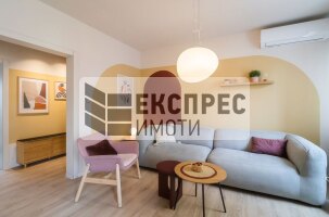 Обзаведен, Нов, Луксозен Тристаен апартамент, Червен площад