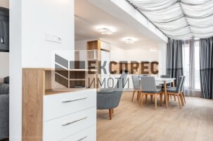 Нов, обзаведен, луксозен Двустаен апартамент, м-т Траката