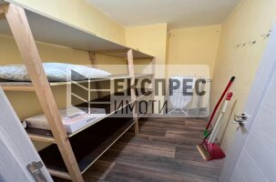 Обзаведен Тристаен апартамент, Окръжна болница