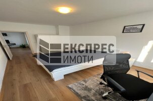 Обзаведен Тристаен апартамент, Окръжна болница
