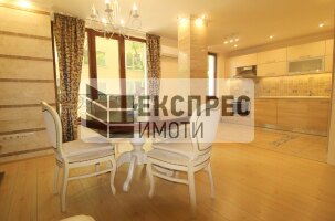 Luxury Furnished 2 Schlafzimmer Wohnung, Regional hospital