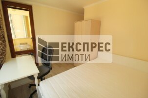 Luxury Furnished 2 Schlafzimmer Wohnung, Regional hospital