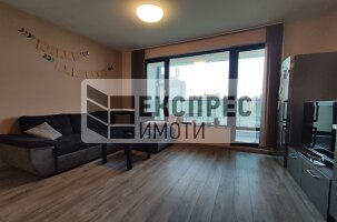 Обзаведен Тристаен апартамент, Левски