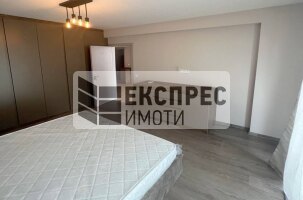 Neu, Möbliert, Luxuriös 2 Schlafzimmer Wohnung, Breeze