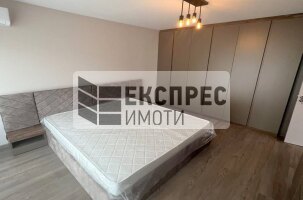 Neu, Möbliert, Luxuriös 2 Schlafzimmer Wohnung, Breeze