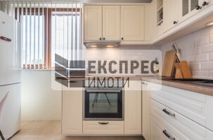 Обзаведен, нов Тристаен апартамент, Гръцка махала