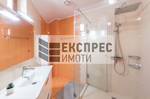 Обзаведен, нов Тристаен апартамент, Гръцка махала