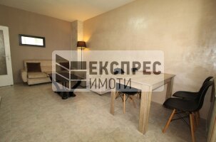 Furnished 2 Schlafzimmer Wohnung, Red Square