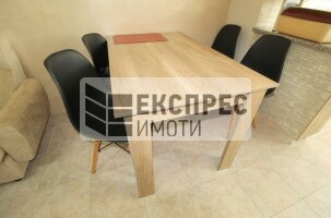 Furnished 2 Schlafzimmer Wohnung, Red Square