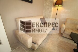 Furnished 2 Schlafzimmer Wohnung, Red Square