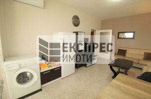 Furnished 2 Schlafzimmer Wohnung, Red Square