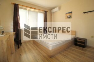 Furnished 2 Schlafzimmer Wohnung, Red Square