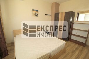 Furnished 2 Schlafzimmer Wohnung, Red Square