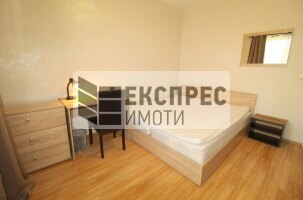 Furnished 2 Schlafzimmer Wohnung, Red Square