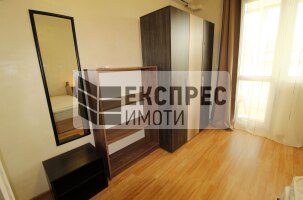 Furnished 2 Schlafzimmer Wohnung, Red Square