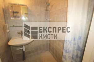 Furnished 2 Schlafzimmer Wohnung, Red Square