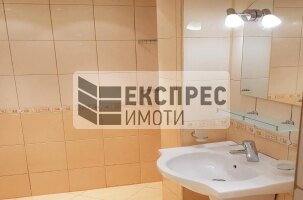Обзаведен Двустаен апартамент, Център