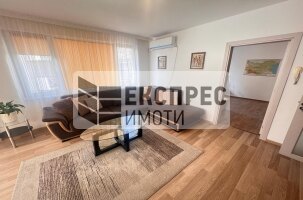 Обзаведен Тристаен апартамент, Център
