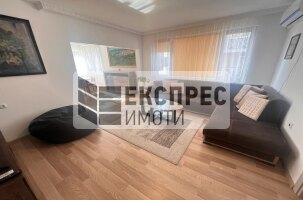 Обзаведен Тристаен апартамент, Център