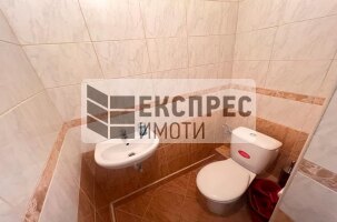 Обзаведен Тристаен апартамент, Център