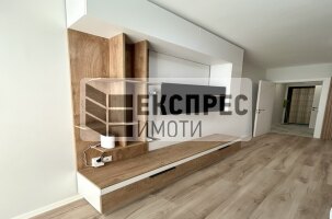 Möbliertes, luxuriöses Apartment mit einem Schlafzimmer Studio, Tsveten Kvartal