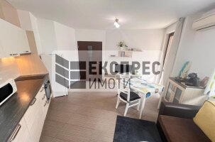 Обзаваден Двустаен апартамент, Окръжна болница