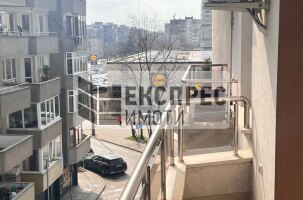 Обзаваден Двустаен апартамент, Окръжна болница