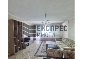 Нов, Обзаведен Тристаен апартамент, Окръжна болница