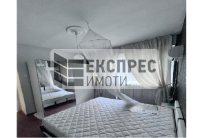 Нов, Обзаведен Тристаен апартамент, Окръжна болница