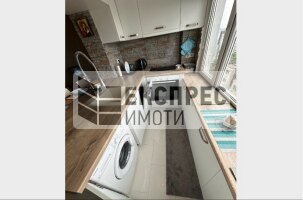 Нов, Обзаведен Двустаен апартамент, Окръжна болница