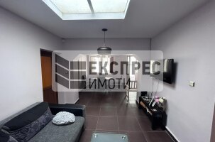 Furnished, 2 bedroom apartment, Center