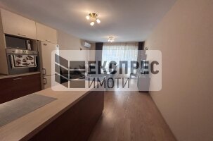 Обзаведен Двустаен апартамент, Лятно кино Тракия