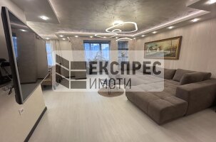 Нов, Луксозен, Обзаведен Тристаен апартамент, Морска градина