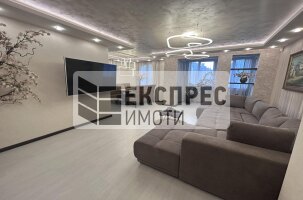 Нов, Луксозен, Обзаведен Тристаен апартамент, Морска градина