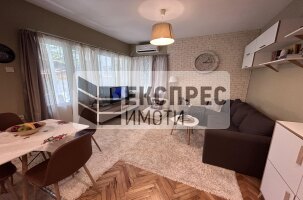 Furnished 2 bedroom apartment, Center