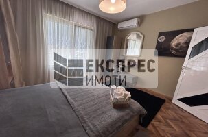 Furnished 2 bedroom apartment, Center