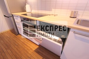 Обзавeден Тристаен апартамент, Окръжна болница