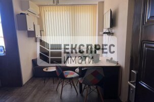 Neu, Möbliert 1 Schlafzimmer Wohnung, Center